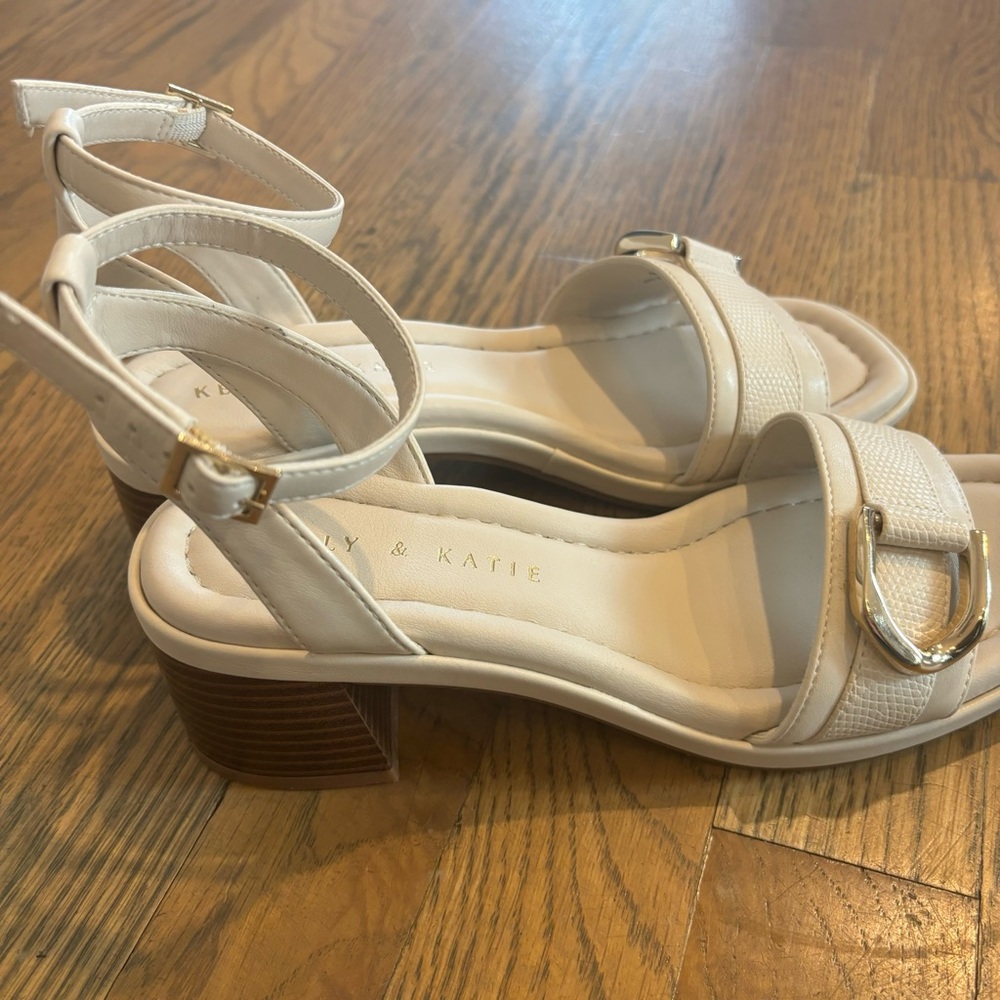 White Bridal Block Heel Sandals - Picture 6 of 8